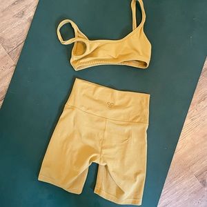 Aritzia Tna Set